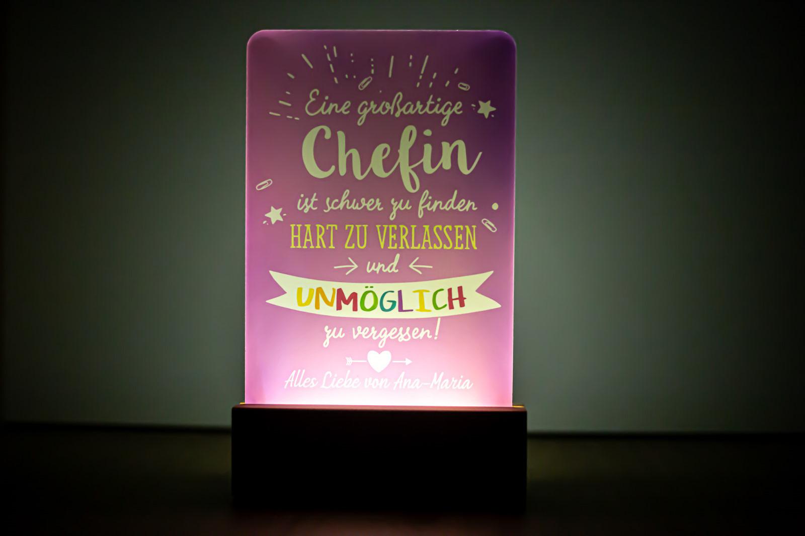 Lampă Personalizată- „O Șefă Grozavă”