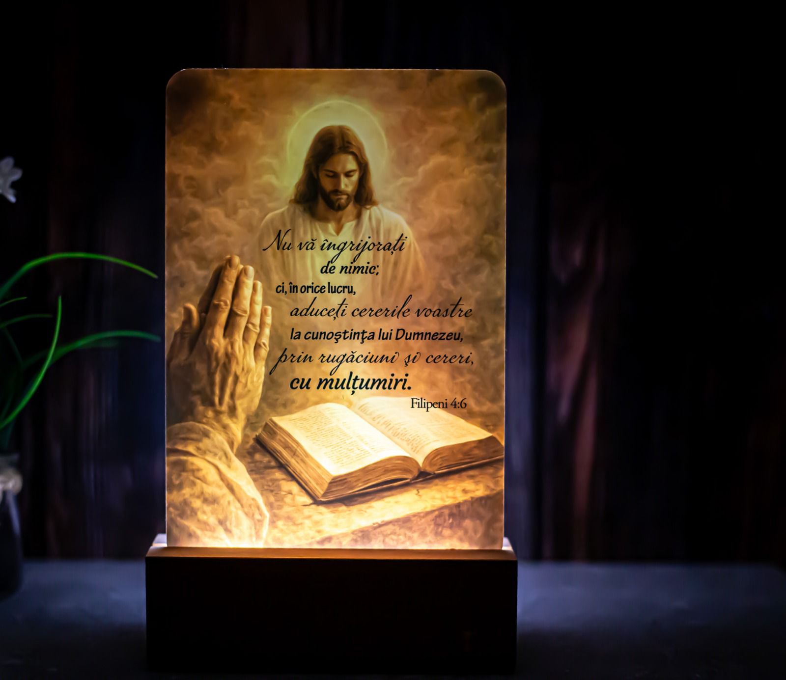 Lumină și Credință – Lampă Personalizată
