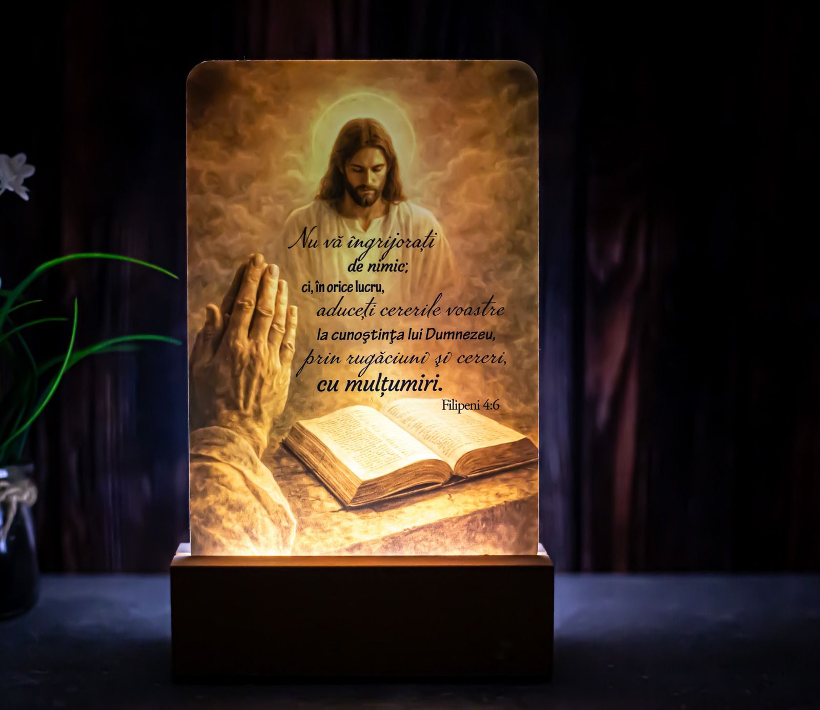 Lumină și Credință – Lampă Personalizată