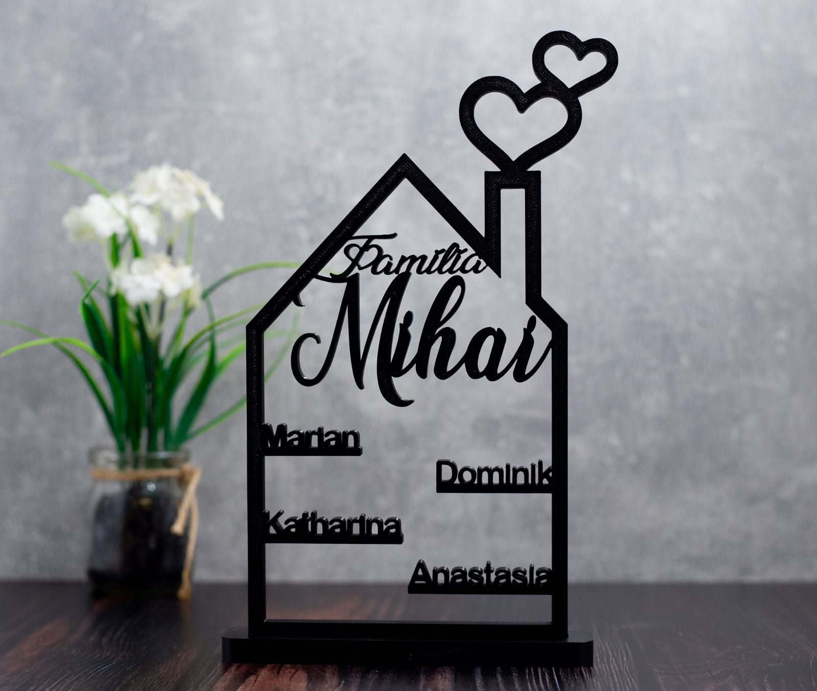 Decor Personalizat „Căminul Nostru” – Print 3D cu Numele Familiei