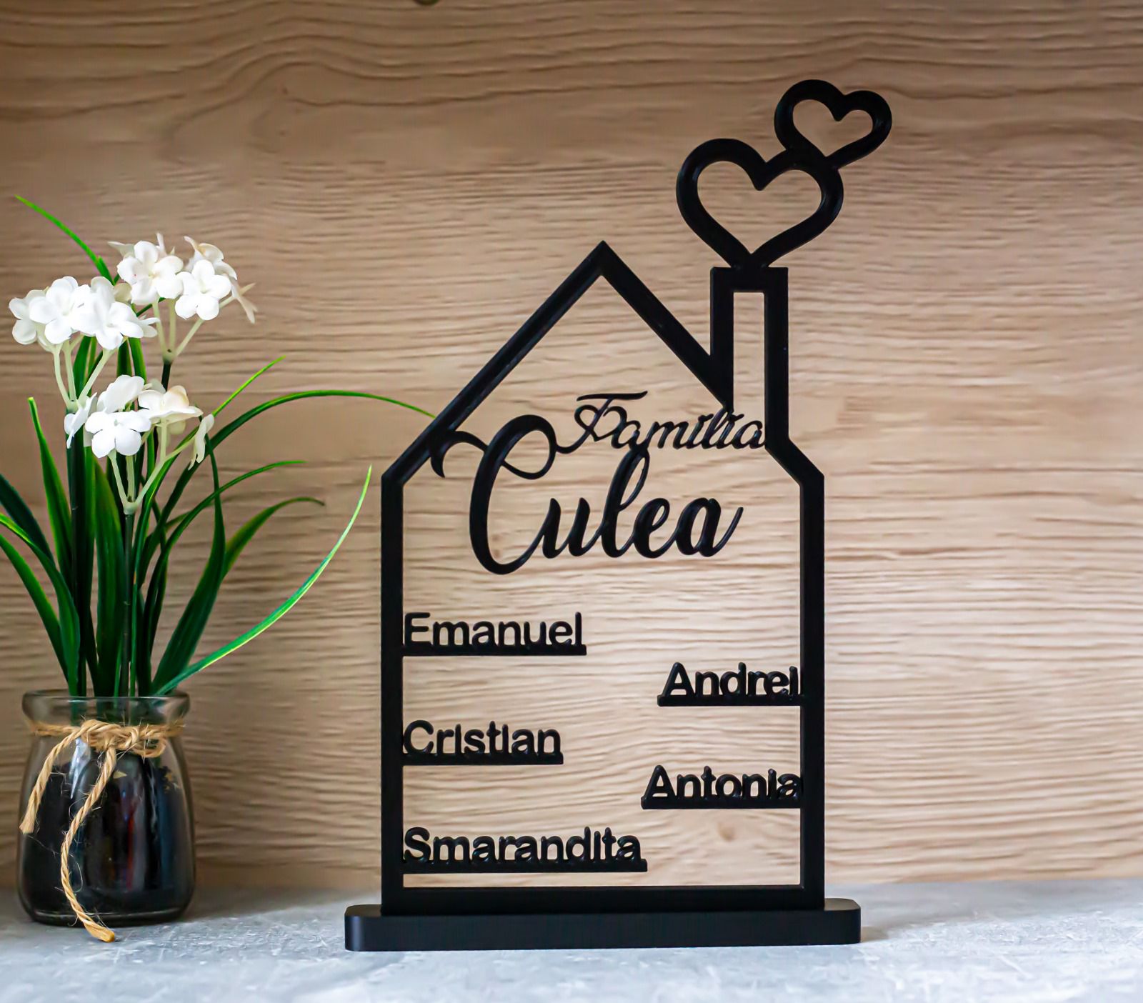Decor Personalizat „Căminul Nostru” – Print 3D cu Numele Familiei
